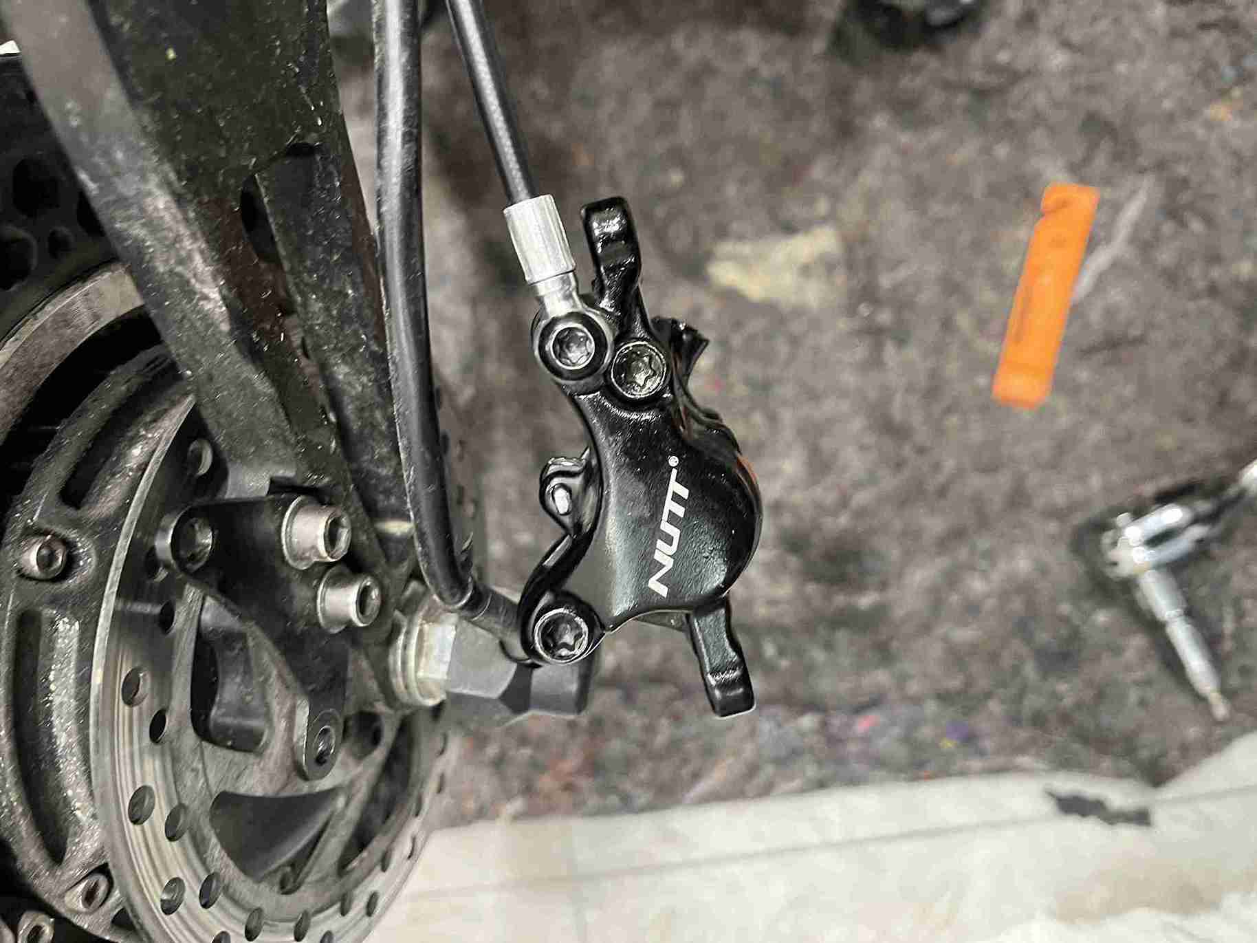 IMG_4351_1_11zon reparation roue de trottinette